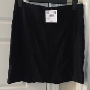 Elegant Black Women's Skort Size Small Long